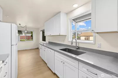 5402 Yakima Avenue, Tacoma, WA 98408 - Photo 10