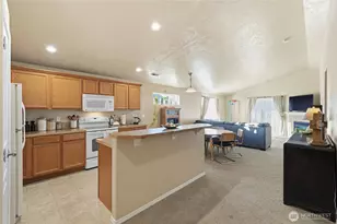 304 Southwest Homestead Avenue, College Place, WA 99324 - Photo 10