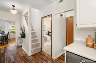 108 N 60th St, Seattle, WA 98103 - Photo 22