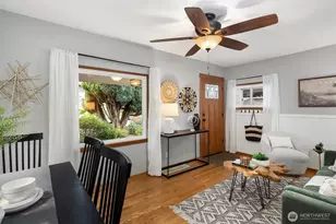 108 N 60th St, Seattle, WA 98103 - Photo 12