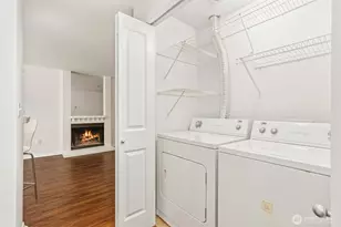 11527 Hwy 99, Everett, WA 98204 - Photo 32