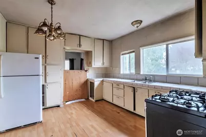 303 S Baker Street, Mount Vernon, WA 98273 - Photo 18