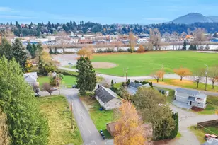 303 S Baker St, Mount Vernon, WA 98273 - Photo 1