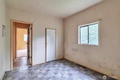 303 S Baker Street, Mount Vernon, WA 98273 - Photo 16