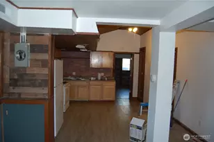 117 E Lake St, Conconully, WA 98819 - Photo 4