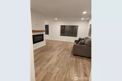 201 Union Avenue SE #43, Renton, WA 98059 - Photo 2