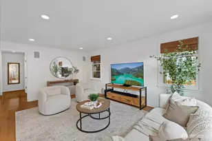 6523 40th Ave NE, Seattle, WA 98115 - Photo 2