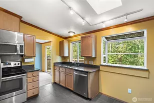 1824 89th Dr SE, Lake Stevens, WA 98258 - Photo 10