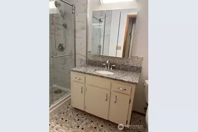 415 N 179th Place #Lower, Shoreline, WA 98133 - Photo 2