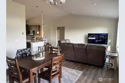 361 NE Southridge Drive, Belfair, WA 98528 - Photo 6