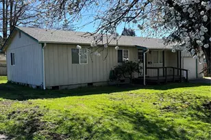 912 Marion St, Centralia, WA 98531 - Photo 1
