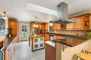 1881 Fort Nugent, Oak Harbor, WA 98277 - Photo 10