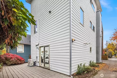 1550 NW 60th Street, Seattle, WA 98107 - Photo 32