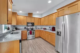 592 Kodiak Ave, Camano Island, WA 98282 - Photo 2