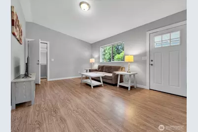 592 Kodiak Avenue, Camano Island, WA 98282 - Photo 6