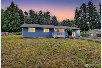 592 Kodiak Avenue, Camano Island, WA 98282 - Photo 32