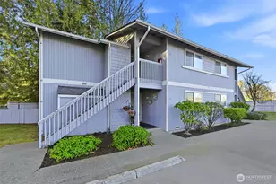 9105 1st Pl NE, Lake Stevens, WA 98258 - Photo 2