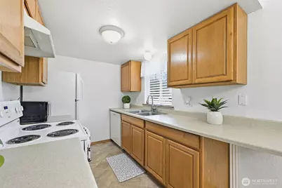 9105 1st Pl NE #1, Lake Stevens, WA 98258 - Photo 16