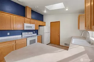 329 Melissa St, Camano Island, WA 98282 - Photo 14