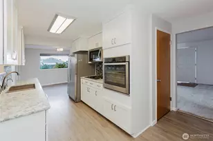 3804 Harbel Dr NE, Bremerton, WA 98310 - Photo 14