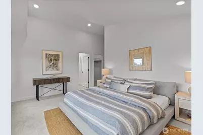 9017 Dibble Avenue NW, Seattle, WA 98117 - Photo 18