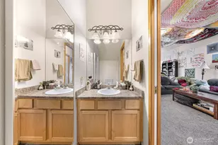 1121 22nd St, Bellingham, WA 98225 - Photo 12