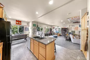 1121 22nd St, Bellingham, WA 98225 - Photo 4