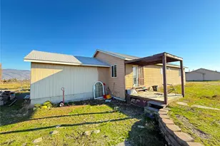 33 Greenacres Rd, Riverside, WA 98849 - Photo 6
