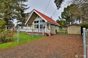 1660 1st Ave, Grayland, WA 98547 - Photo 1