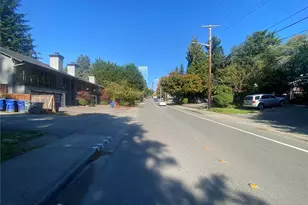 161 108th Ave SE, Bellevue, WA 98004 - Photo 1