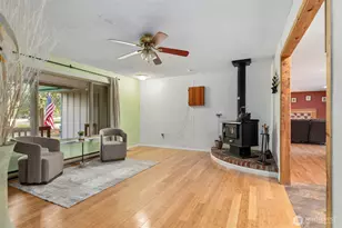 203 NE Alnus Way, Bremerton, WA 98310 - Photo 6