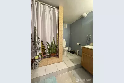 4757 35th Avenue NE, Seattle, WA 98105 - Photo 6