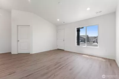 227 Poplar Street NE, Royal City, WA 99357 - Photo 10