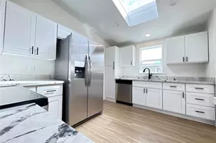 1821 75th St E, Tacoma, WA 98404 - Photo 4