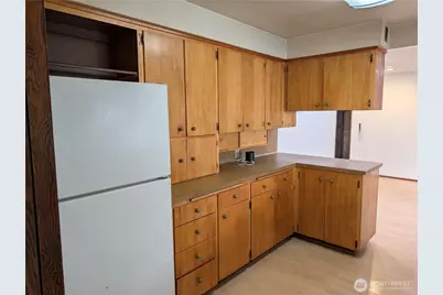 11214 34th Avenue E, Tacoma, WA 98446 - Photo 4