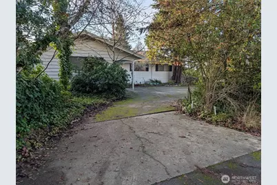 11214 34th Avenue E, Tacoma, WA 98446 - Photo 2