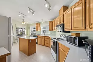 10718 62nd St Ct E, Puyallup, WA 98372 - Photo 8