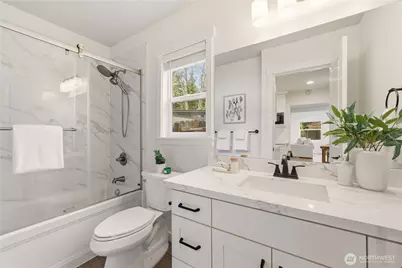 13750 3rd Avenue NW, Seattle, WA 98177 - Photo 14