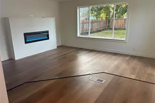 602 8th St NW, Puyallup, WA 98371 - Photo 8