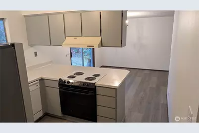 16826 41st Street E, Lake Tapps, WA 98391 - Photo 8