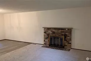 16826 41st St E, Lake Tapps, WA 98391 - Photo 4