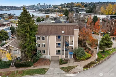 3660 Whitman Avenue N, Seattle, WA 98103 - Photo 4