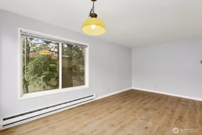 3660 Whitman Avenue N, Seattle, WA 98103 - Photo 10