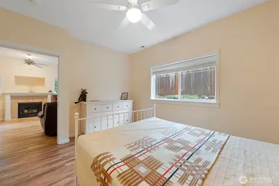 10700 SE 260th Street #J101, Kent, WA 98030 - Photo 14