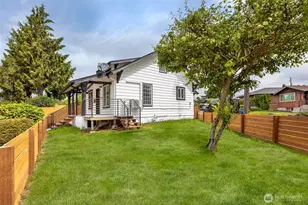 8416 Duncan Ave S, Seattle, WA 98118 - Photo 18