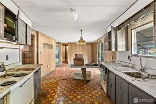 13405 Cedar Ct E, Bonney Lake, WA 98391 - Photo 14