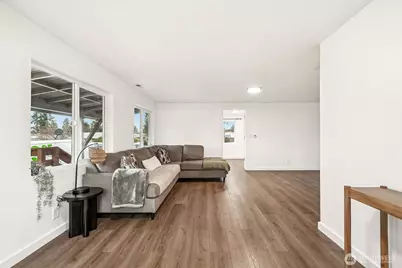 17403 Spanaway Lane E, Spanaway, WA 98387 - Photo 4