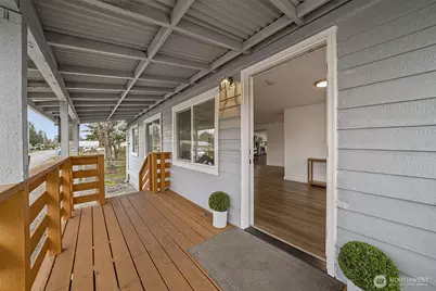 17403 Spanaway Lane E, Spanaway, WA 98387 - Photo 2