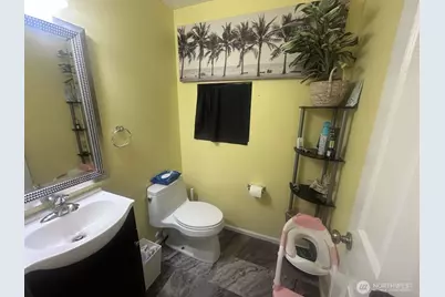 437 20th Street NW, Puyallup, WA 98371 - Photo 8