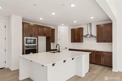 333 N 55th Street #29, Mount Vernon, WA 98273 - Photo 6